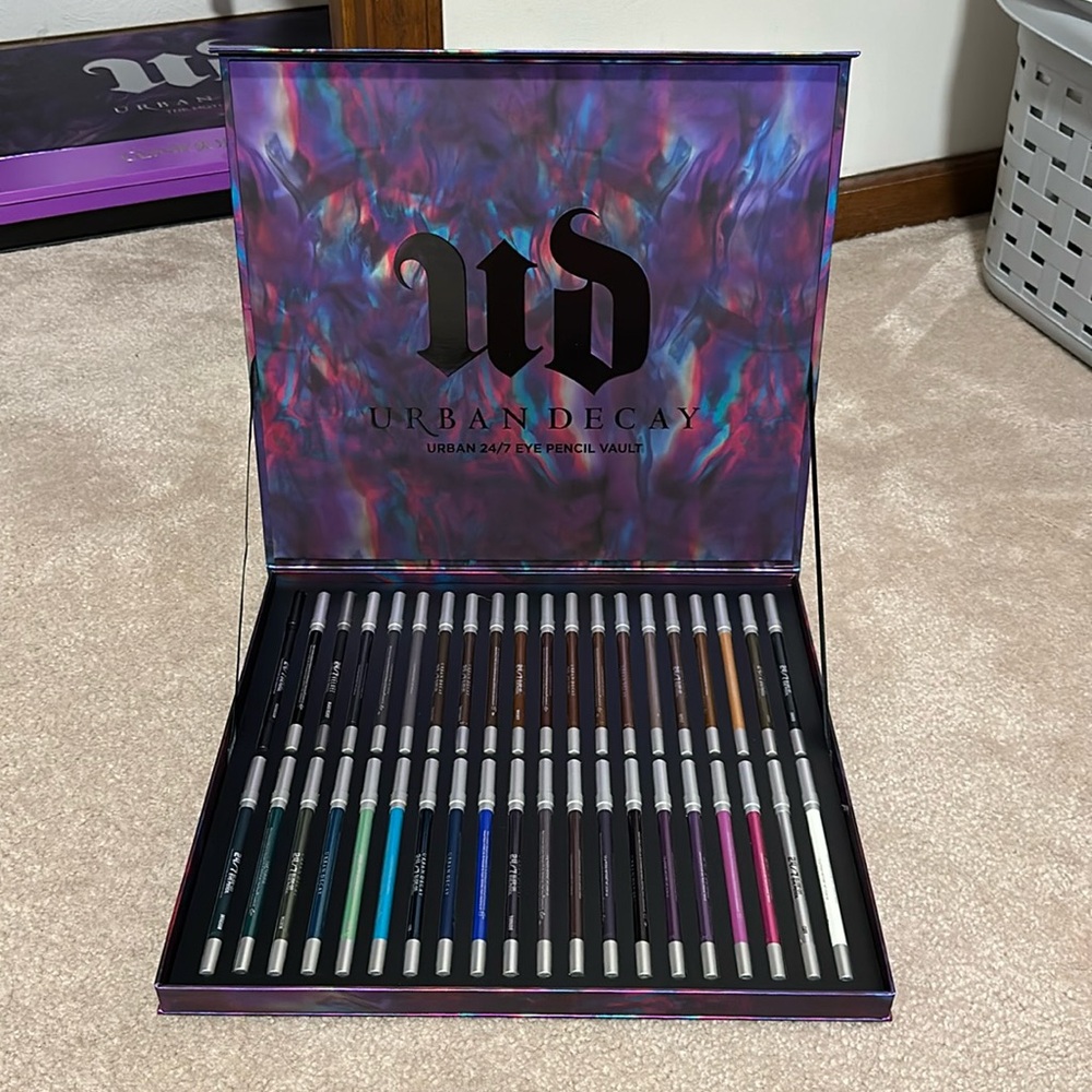 Urban decay eye pencil vault rare / limited edition